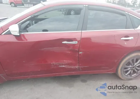 2015 Nissan Altima 2.5 S z USA, uszkodzony, nr VIN 1N4AL3AP3FN397780